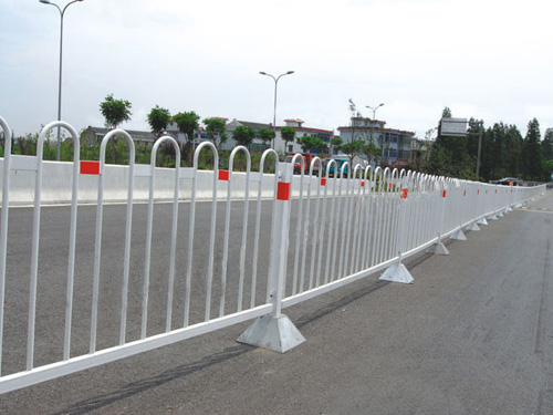 市政道路護(hù)欄3 市政道路護(hù)欄3