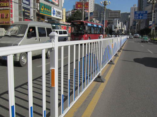 市政道路護(hù)欄2 市政道路護(hù)欄2