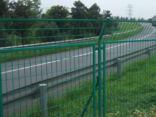 道路護(hù)欄網(wǎng)3 道路護(hù)欄網(wǎng)3